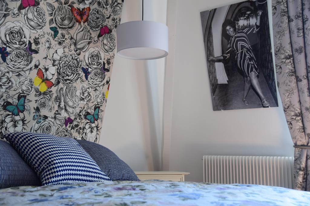 Homestay La Maison Carree - De Charme - Clim & Piscine Chauffee