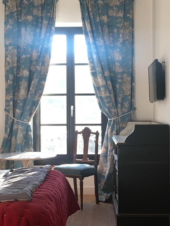 Privatunterkunft La Maison Carree - De Charme - Clim & Piscine Chauffee Les Eyzies